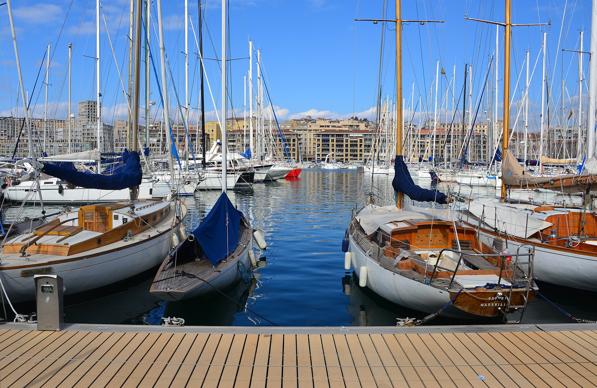 Le Vieux-Port de Marseille, au cœur d’une ville sous tension immobilière.
